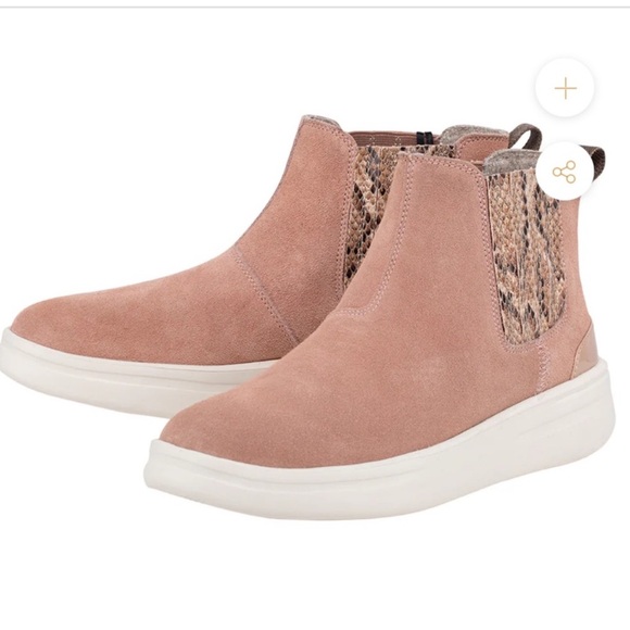 Hey Dude Women’s Vic Suede Rose Dust Snakeprint Pull On Boots Pink Size 9 - Picture 1 of 11
